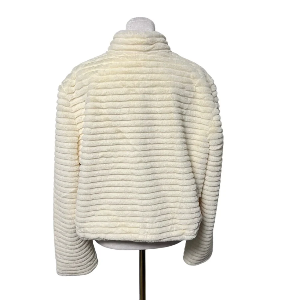 Betsey Johnson Ivory Off White Faux Fur Coat Shrug Size Large NWOT